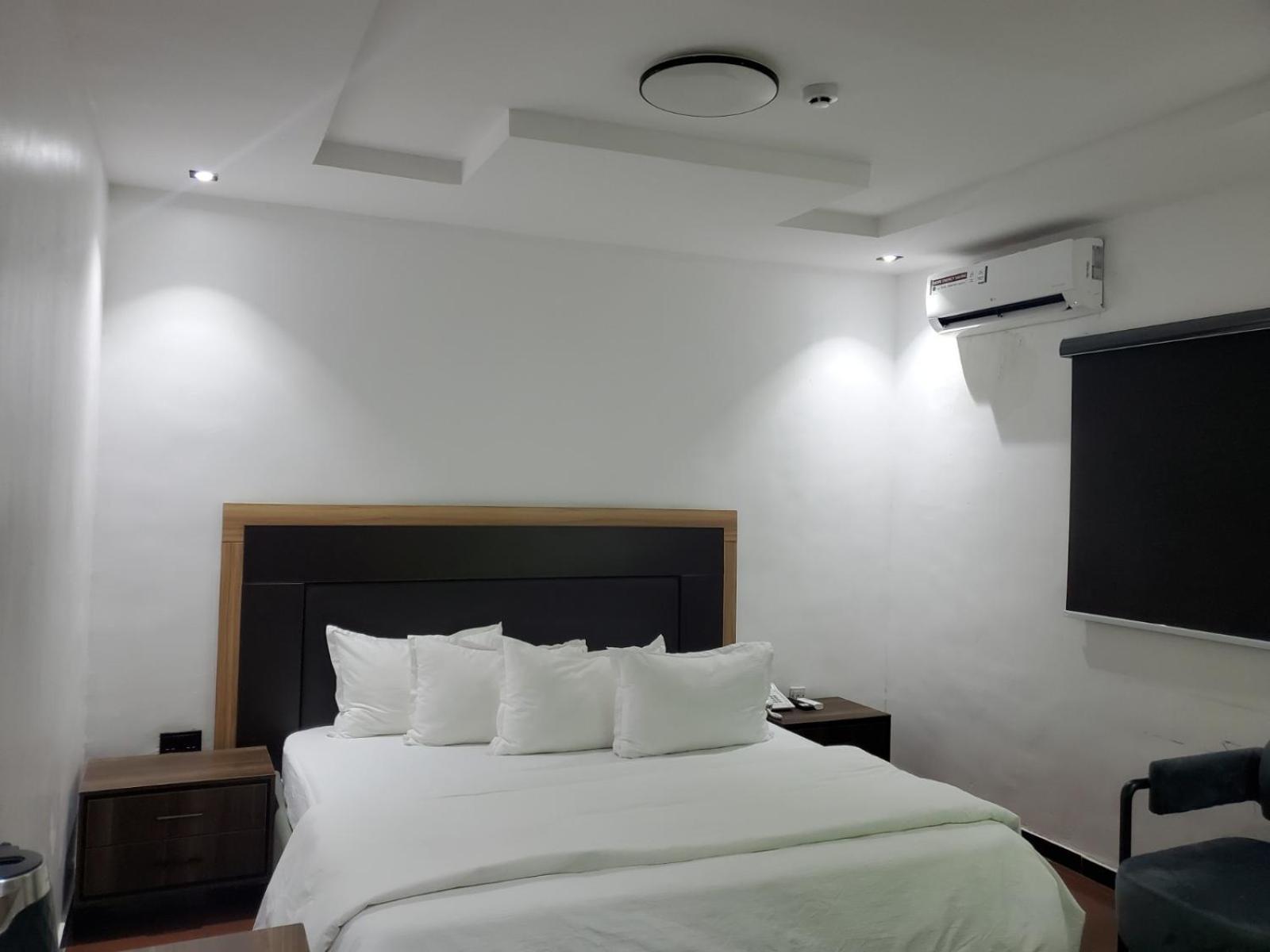 Hotel 35 Embassy Lagos Luaran gambar